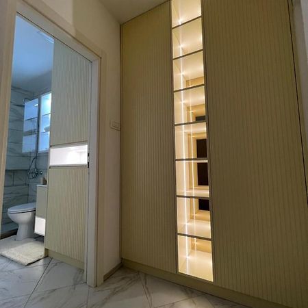 Center Deluxe Studio Lägenhet Nikšić Exteriör bild